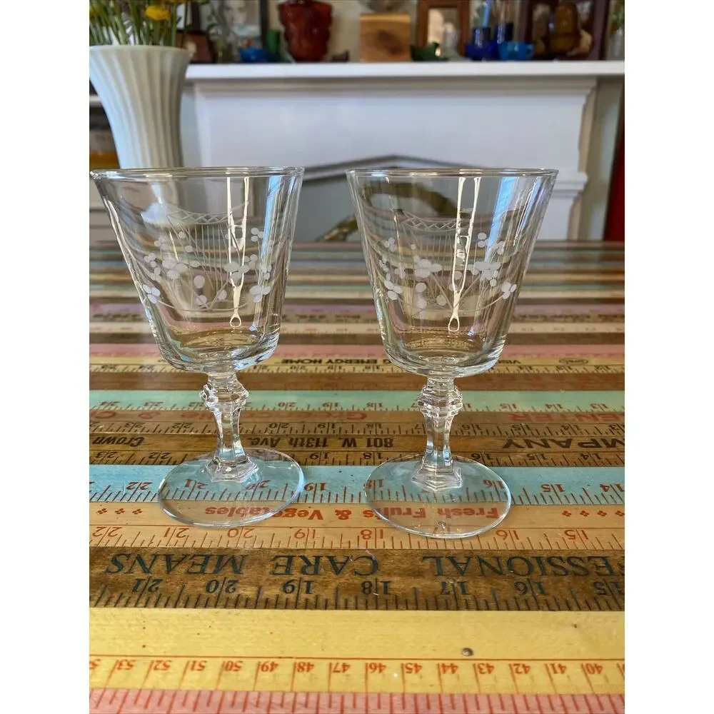 Vintage Etched Harp Design Crystal Wine Glass Stemmed Set of 2 Mid Century 5